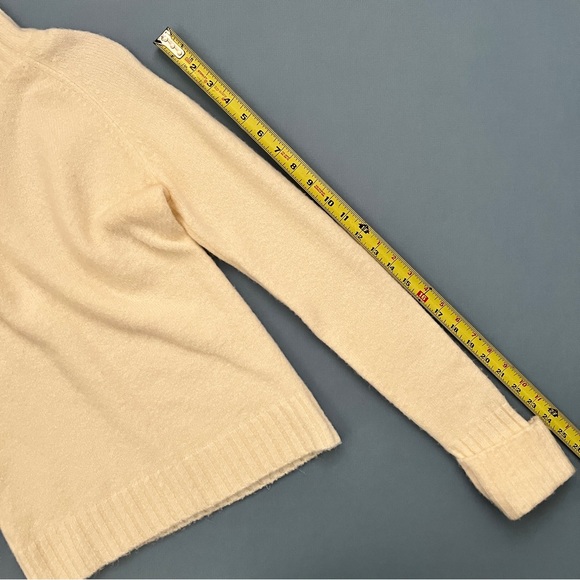 Vintage Sweater Project Fuzzy Turtleneck Sweater - Picture 9 of 9